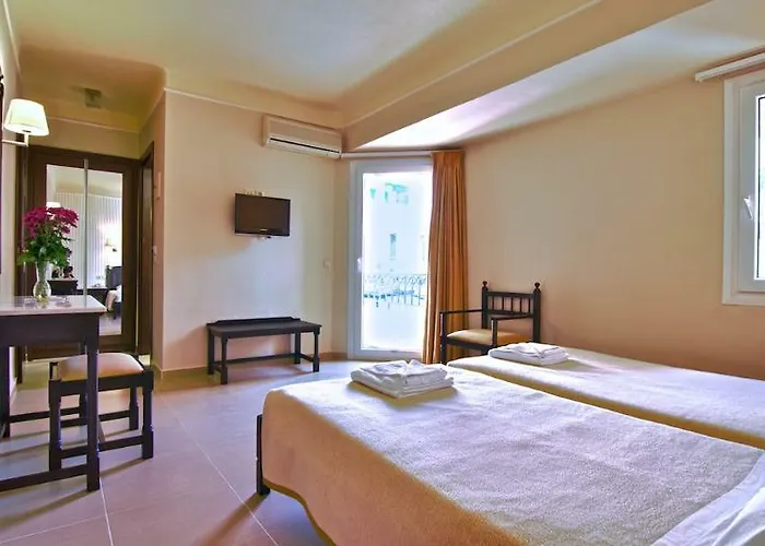 福尔泰扎酒店 罗希姆诺